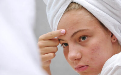 TikTok-Hautpflegeroutinen: Wenn GRWM & Skincare-Trends der Haut mehr schaden als nützen – Warum natürliche Pflege der bessere Weg ist